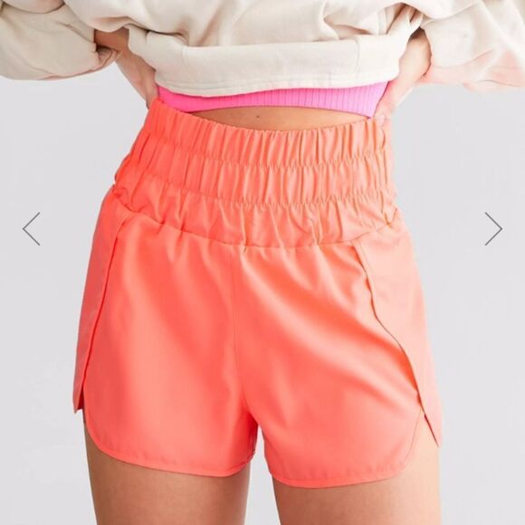 Women’s New In Active Workout Stretch Shorts Size L - Picture 7 of 11